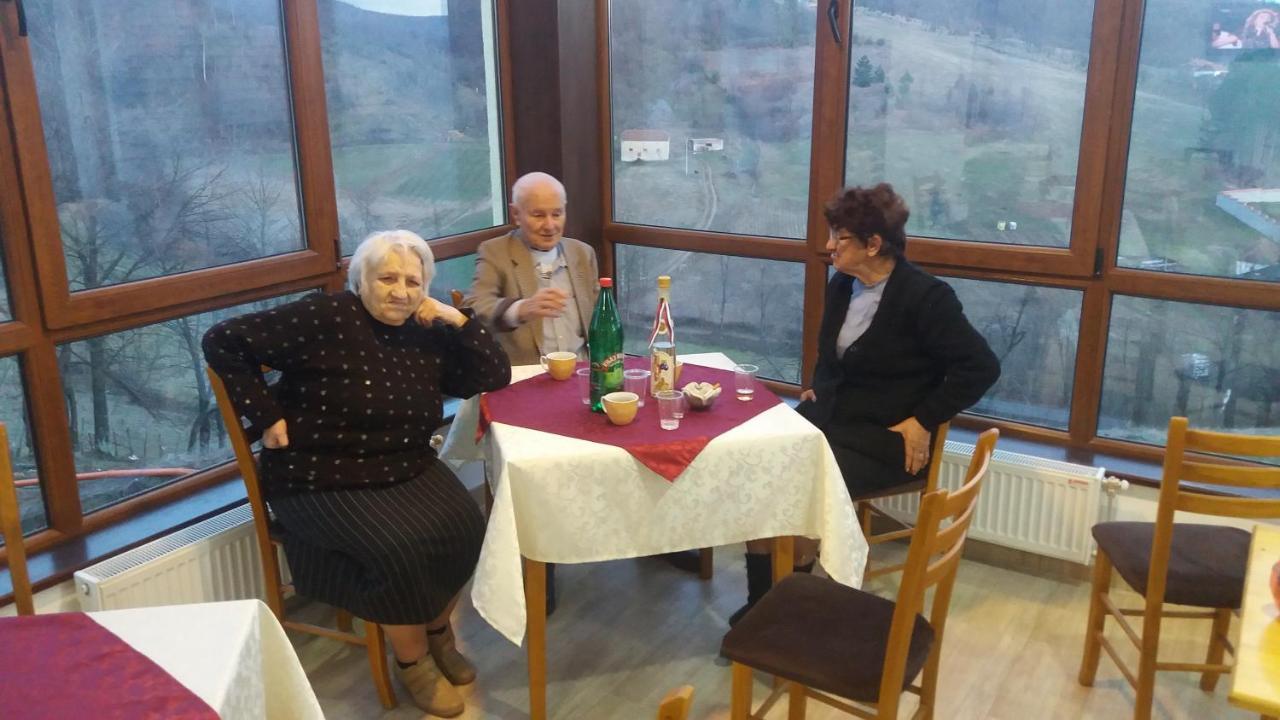 Etno Selo Lelic Bed and Breakfast Valjevo Exteriör bild