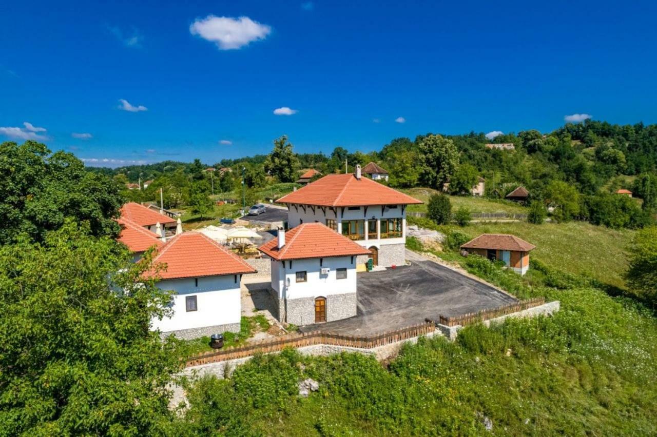 Etno Selo Lelic Bed and Breakfast Valjevo Exteriör bild